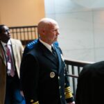 Democrats press for expanding inquiry into Caribbean boat strike