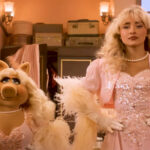 The Muppet Show Trailer Features Sabrina Carpenter, Miss Piggy & More