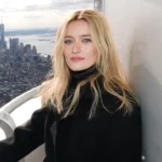 On the Podcast: ‘Love Story’ Star Sarah Pidgeon on Channeling Carolyn Bessette-Kennedy