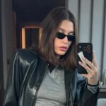 Hailey Bieber’s Granny Pumps Are Spring’s Most Versatile Shoe